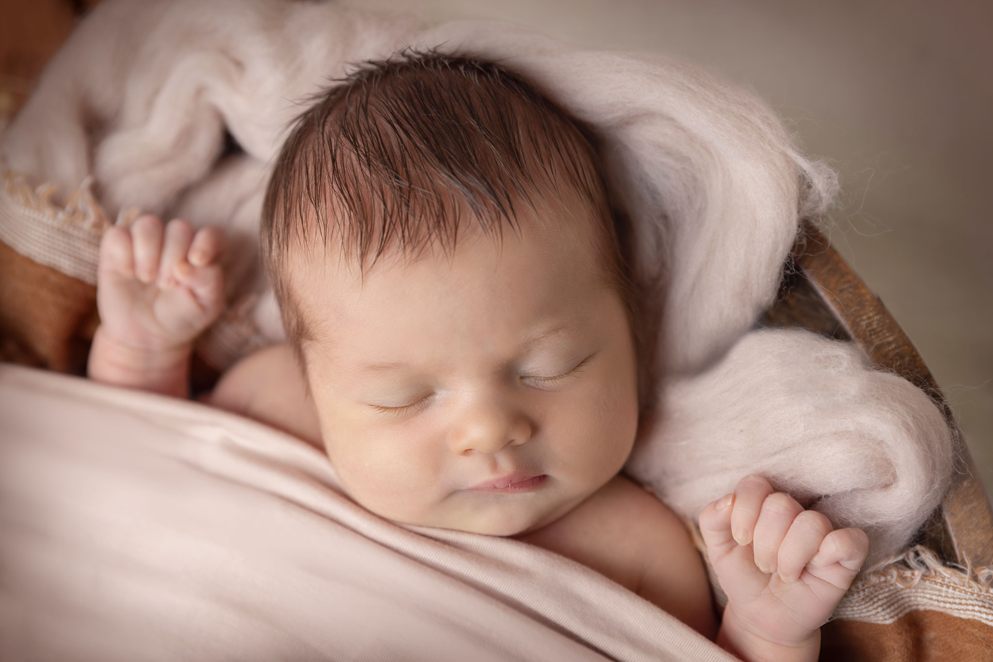 Newborn kuvaus Henna Ikonen.