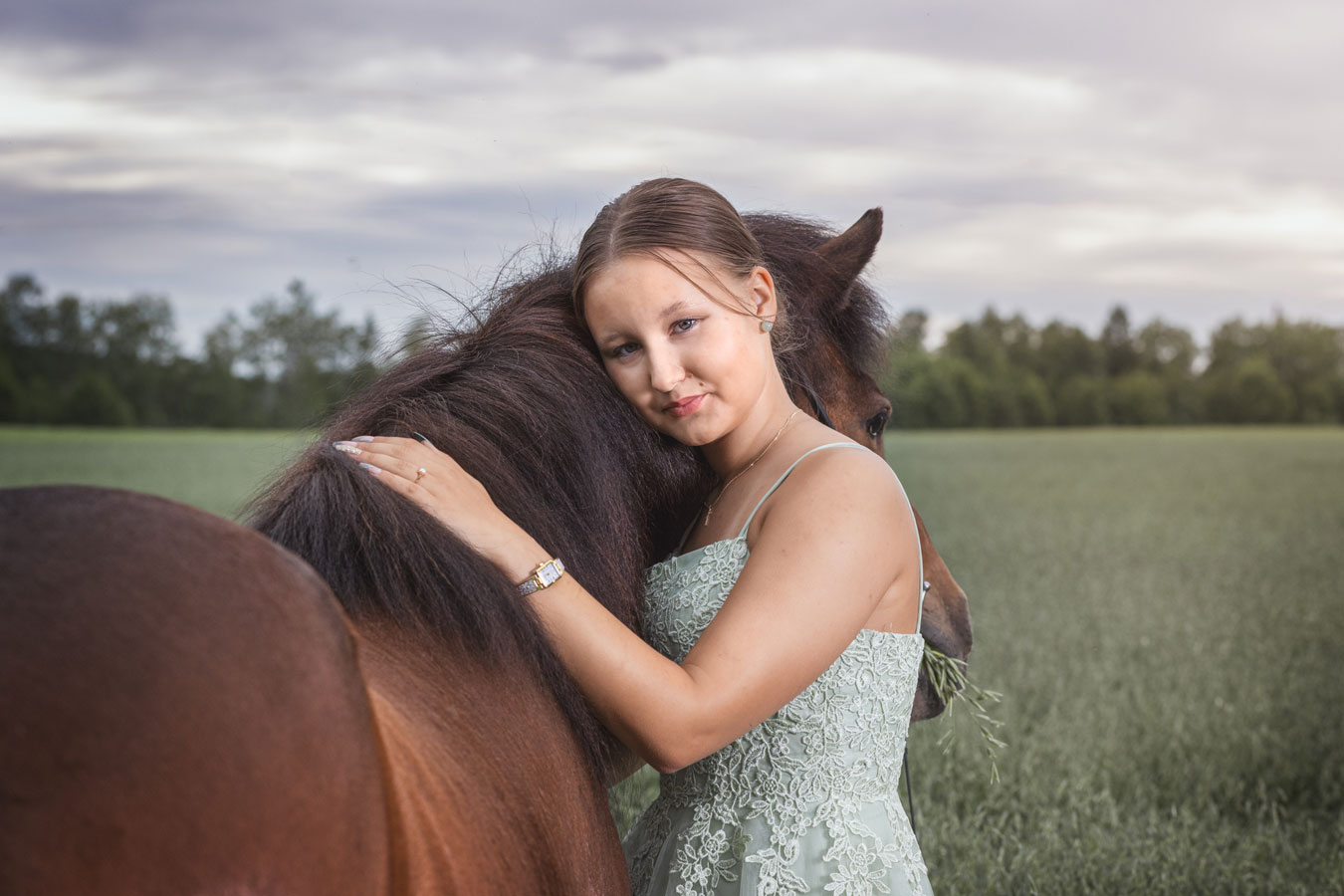Muotokuvaus Valokuvaaja Henna Ikonen Varkaus.