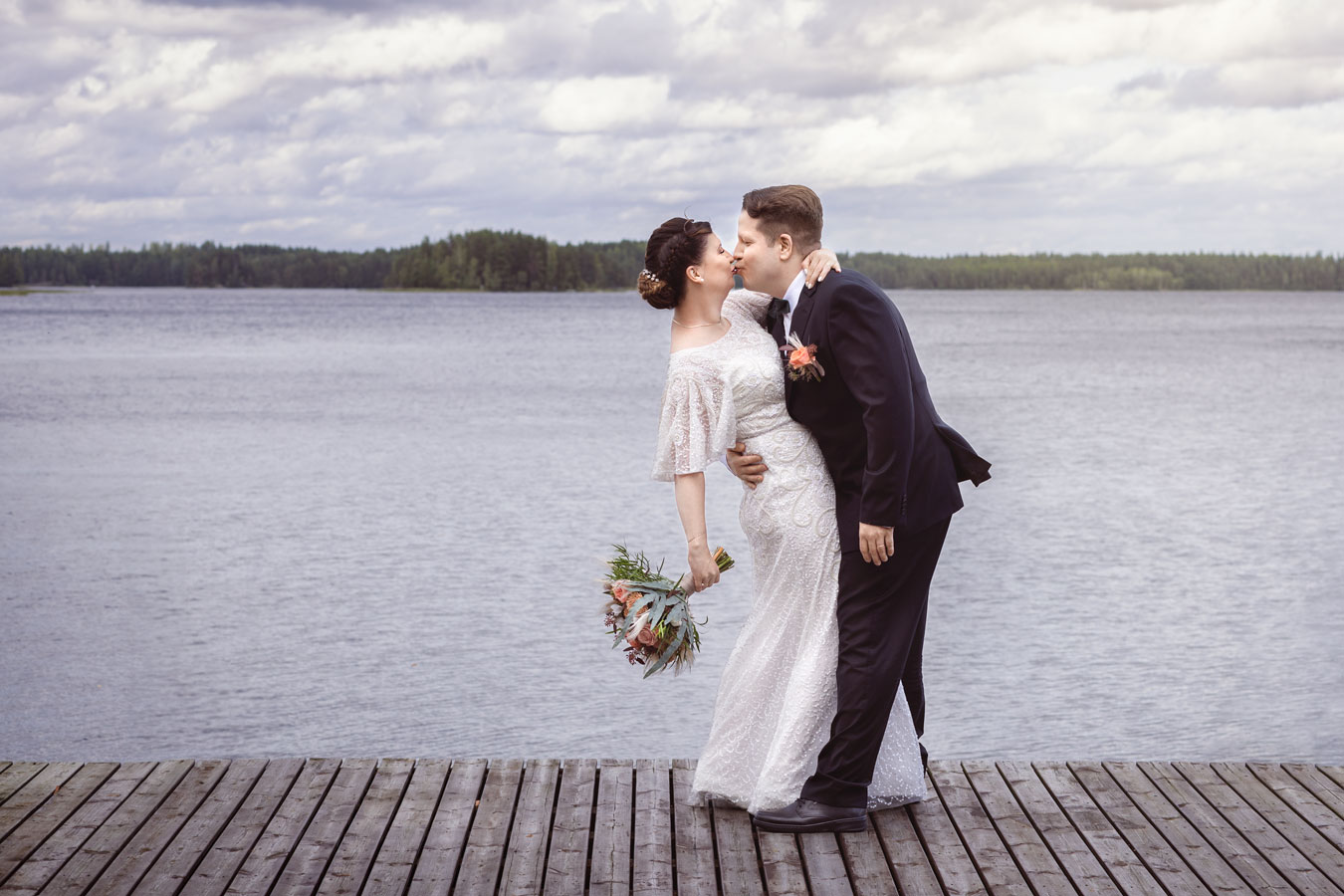 Hääpotretit Henna Ikonen varkaus.