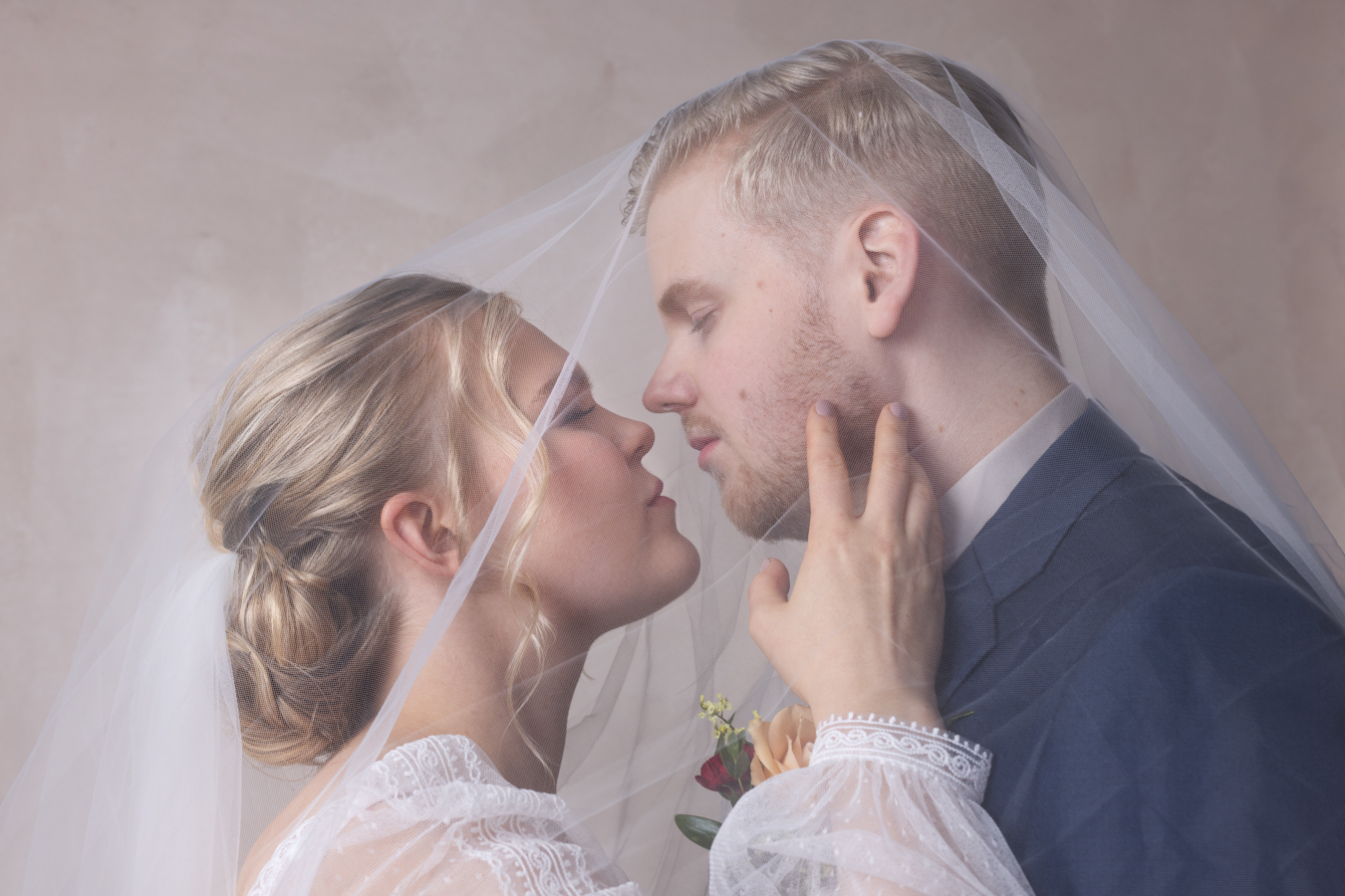 Hääkuvaus Valokuvaaja Henna Ikonen Varkaus.