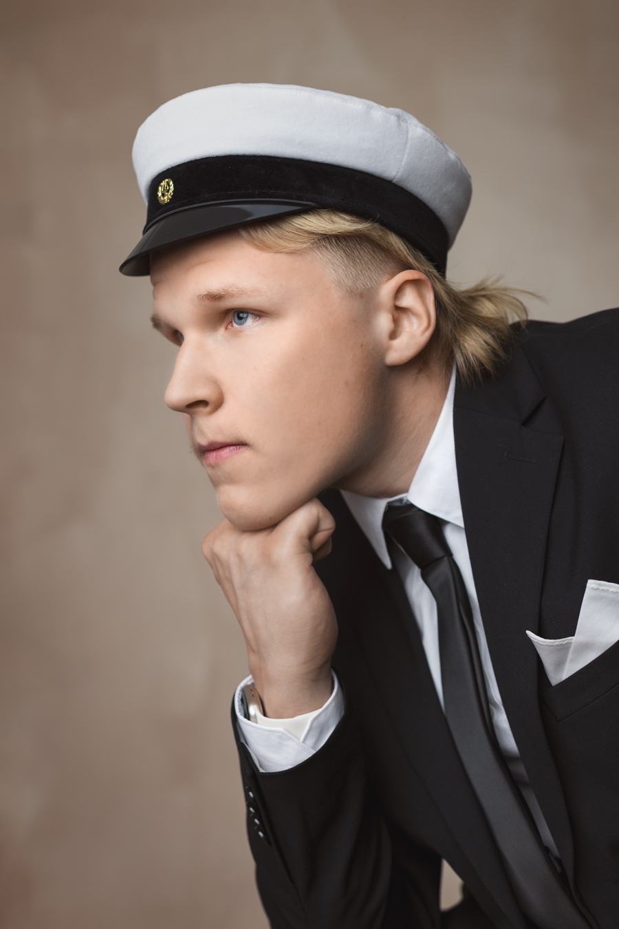 Ylioppilaskuvaus Valokuvaaja Henna Ikonen.